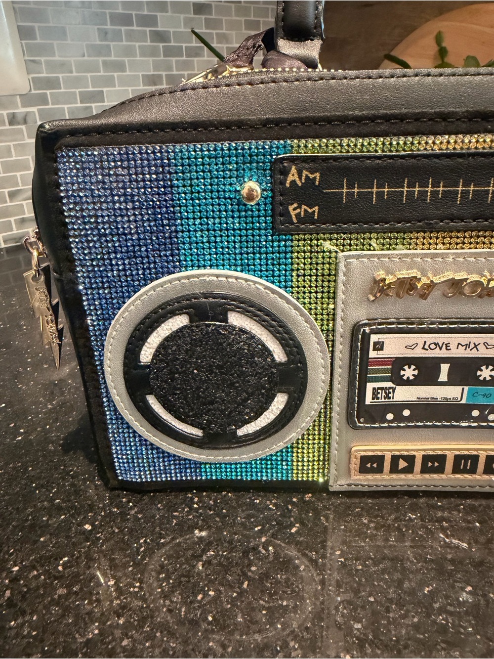 Betsey Johnson Kitsch Say Anything Boom Box Crossbody Bag Purse - Picture 3 of 15